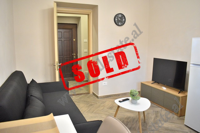 Apartament 2+1 per shitje ne rrugen e Durresit, prane qendres ne Tirane.
Eshte e pozicionuar ne kat